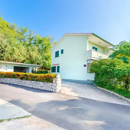 Apartment Ruzica M